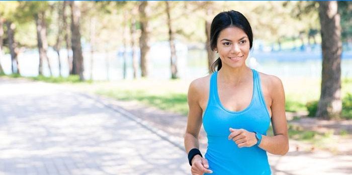 kiek bėgioti svorio metimui kaip deginti moterų pilvo riebalus